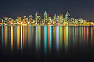 River City Seattle Skyline Wallpaper