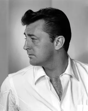 Robert Mitchum Black And White Profile Shot Wallpaper