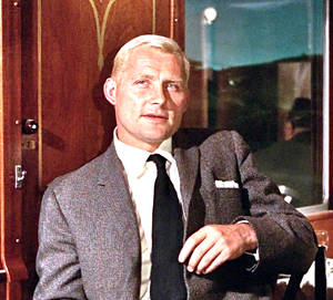 Robert Shaw In Gray Suit Wallpaper