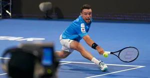 Roberto Bautista Agut - Unleashing Forehand Shots Wallpaper
