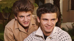 Rock Duo Everly Brothers 1960 Keystone Portrait Wallpaper
