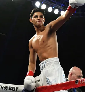 Ryan Garcia Looking Strong Wallpaper
