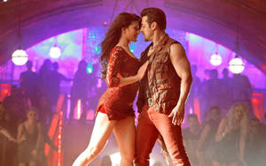 Salman Khan And Jacqueline On Stage Wallpaper