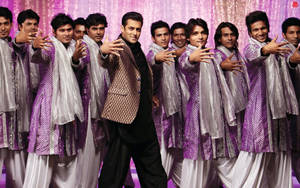 Salman Khan With Backup Dancers Wallpaper