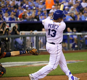 Salvador Perez Batting Wallpaper