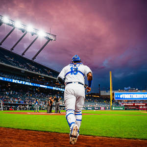 Salvador Perez Heading Out Wallpaper