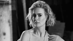 Sarah Paulson Greyscale Photo Wallpaper