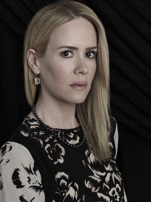 Sarah Paulson Serious Face Wallpaper