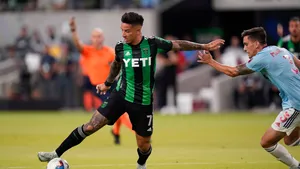 Sebastian Driussi Against Defender Jose Martínez Wallpaper