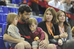 Sergi Bruguera With Family Wallpaper