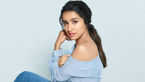 Shraddha Kapoor Pretty Actress Wallpaper