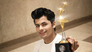 Siddharth Nigam At Celebrity Bash Award Wallpaper