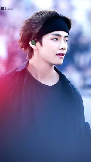 Side Profile Bts Member V Wallpaper