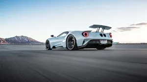 Silver 2017 Ford Gt Sports Car Wallpaper
