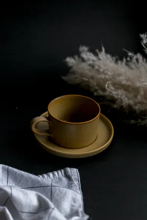 Simple Dark Aesthetic Mug Wallpaper