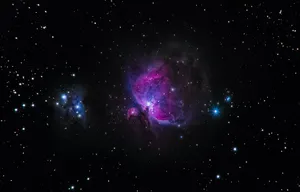 Sleek Galaxy S10 Plus Glowing Under Light Wallpaper