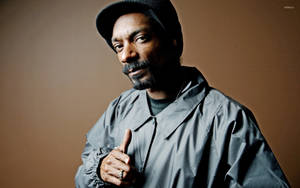 Snoop Dogg In Gray Shirt Wallpaper