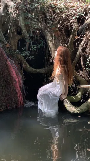 Soaking Fairy Aesthetic Wallpaper