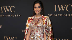 Sonam Kapoor Iwc Schaffhausen Event 2017 Wallpaper