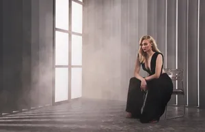 Sophie Turner Glam Photoshoot Wallpaper