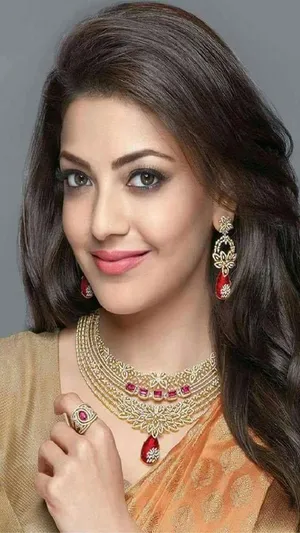 South Heroine Kajal Aggarwal Wallpaper