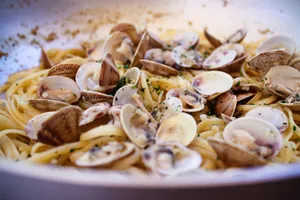 Spaghetti Alla Vongole Close Up Photography Wallpaper