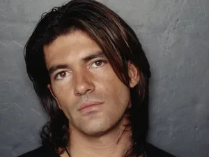 Spanish Famous Actor Antonio Banderas Wallpaper