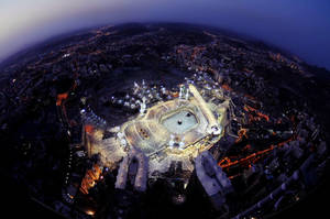 Spectacular 360-degree View Of Masjid Al-haram, Makkah In Hd Wallpaper