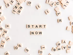 Start Now Motivational Scrabble Letters Wallpaper