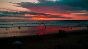 Start The Day With A Beautiful Beach Sunset. Wallpaper