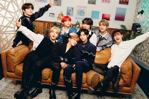 Stay Connected With Us In 2020, Stays! Wallpaper