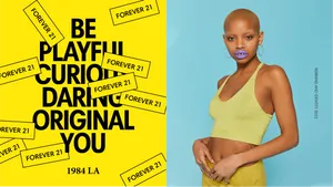 Stay Stylish With Forever 21 - 2022 Collection Wallpaper