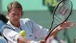 Stefan Edberg Returning Ball Wallpaper