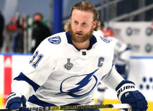 Steven Stamkos Lightning Ice Hockey Team Captain Play Wallpaper