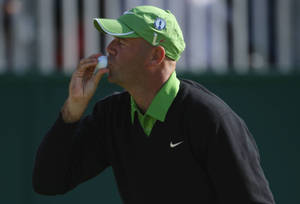 Stewart Cink Kissing A Golf Ball Wallpaper