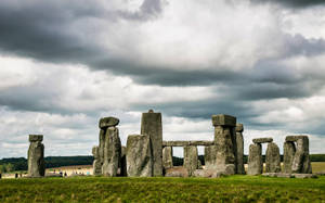 Stonehenge Near Windsor Castle Wallpaper