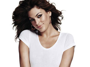 Striking Photo Of Eva Mendes Wallpaper