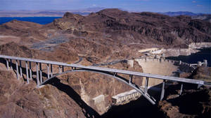 Stunning View Of The Highway Passing By Hoover Dam Wallpaper