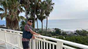 Su Mudaerji With Shades Wallpaper