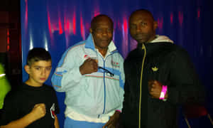 Sumbu Kalambay - The Legendary Boxing Champion Wallpaper