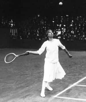 Suzanne Lenglen, A Prominent Figure In Olympic Tennis History Wallpaper