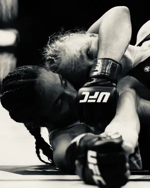 Taila Santos In Dominant Position On Shevchenko Wallpaper