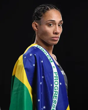 Taila Santos Training For Her Next Mma Fight Wallpaper