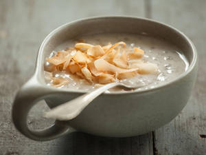 Tapioca With Coconut Chips Wallpaper