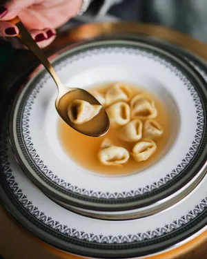 Tasting Tortellini In Brodo Wallpaper