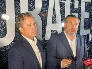 Ted Cruz Interview Iwth Fox 17 Wallpaper