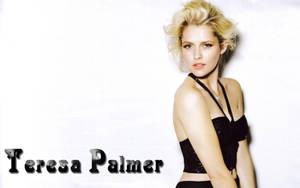 Teresa Palmer With Short Hair Wallpaper