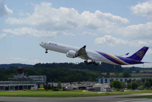 Thai Airways Airplane Midair Wallpaper