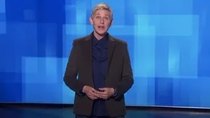 The Ellen Show With A Blue Screen Wallpaper