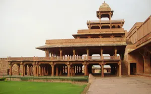 The Panch Mahal In Fatehpur Sikri Wallpaper